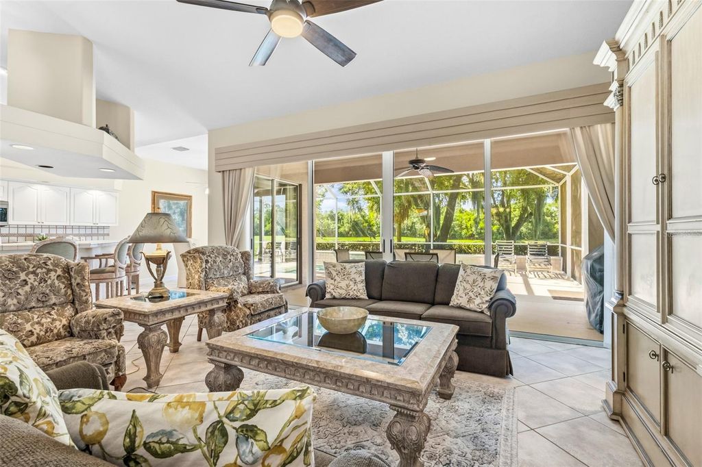 Image 23 of property listing at 8718 54TH AVENUE E, Bradenton, FL 34211