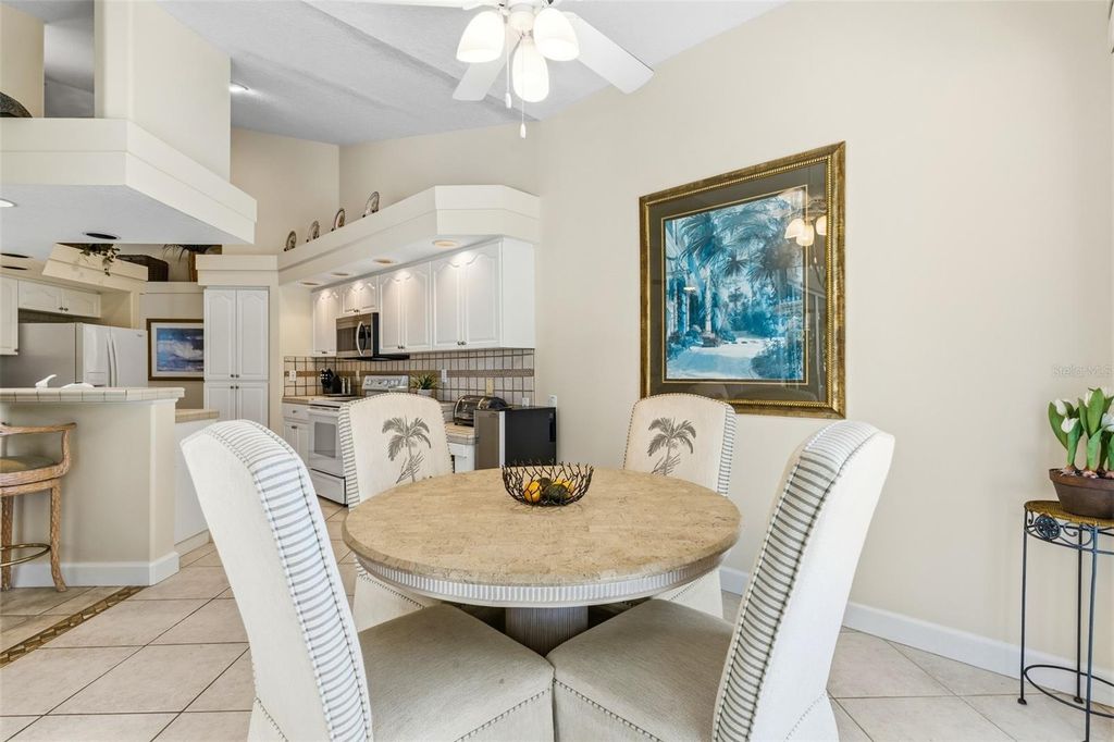 Image 28 of property listing at 8718 54TH AVENUE E, Bradenton, FL 34211