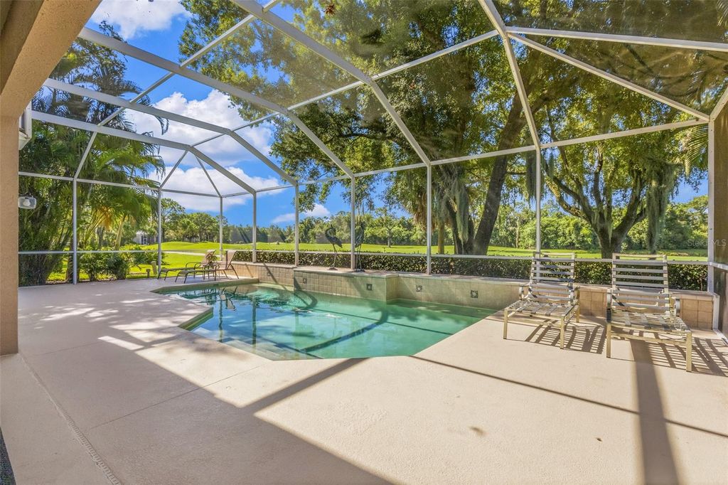 Image 32 of property listing at 8718 54TH AVENUE E, Bradenton, FL 34211