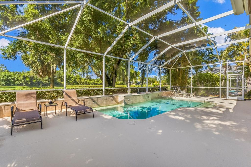 Image 34 of property listing at 8718 54TH AVENUE E, Bradenton, FL 34211