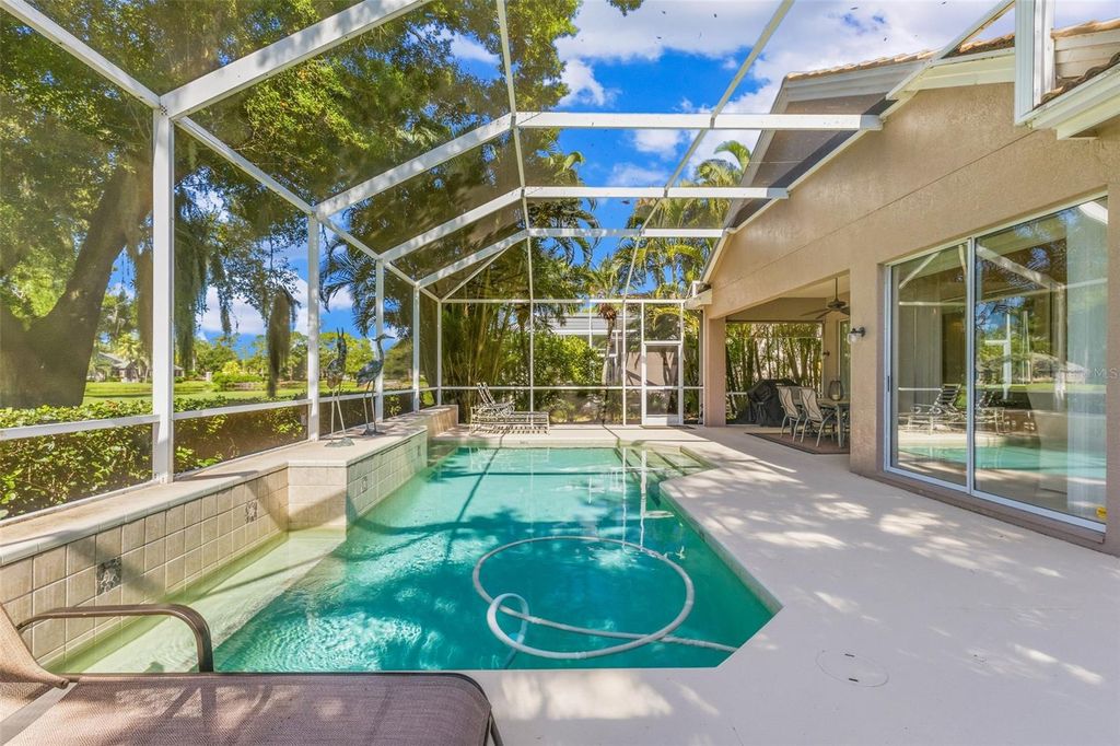 Image 36 of property listing at 8718 54TH AVENUE E, Bradenton, FL 34211