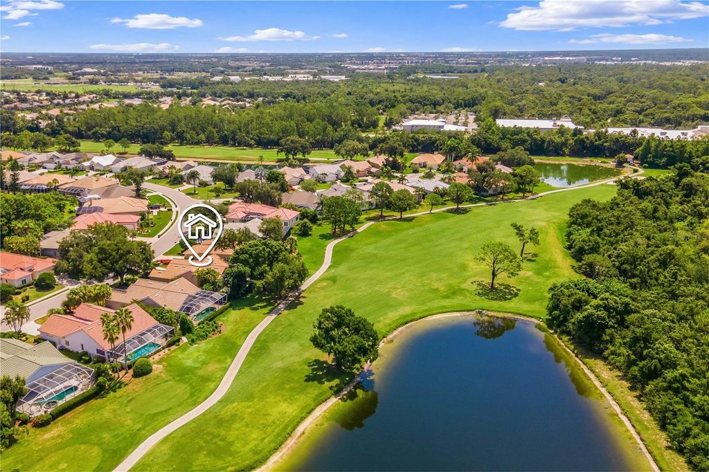 Image 6 of property listing at 8718 54TH AVENUE E, Bradenton, FL 34211