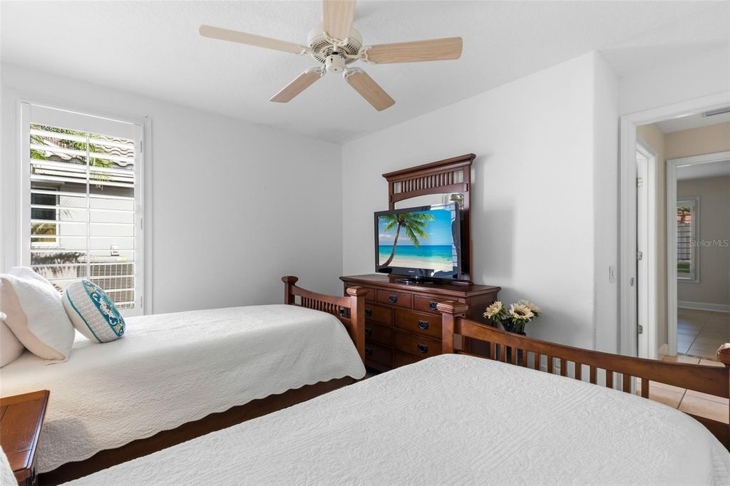 Image 53 of property listing at 8718 54TH AVENUE E, Bradenton, FL 34211