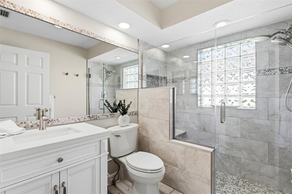 Image 55 of property listing at 8718 54TH AVENUE E, Bradenton, FL 34211
