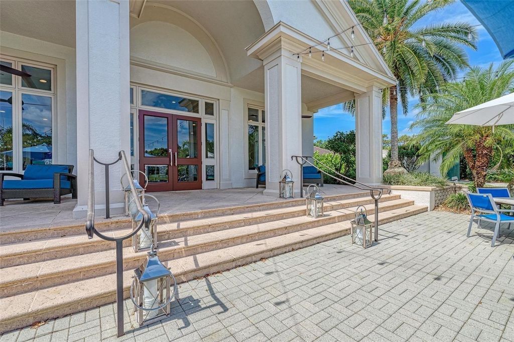 Image 70 of property listing at 8718 54TH AVENUE E, Bradenton, FL 34211