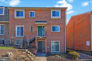 4599 LOGSDON DR #37, Annandale, VA 22003