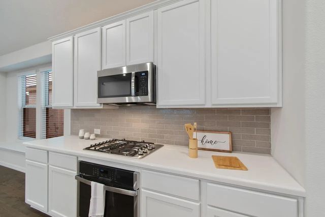 925 Plaza Lane, Argyle, TX 76226