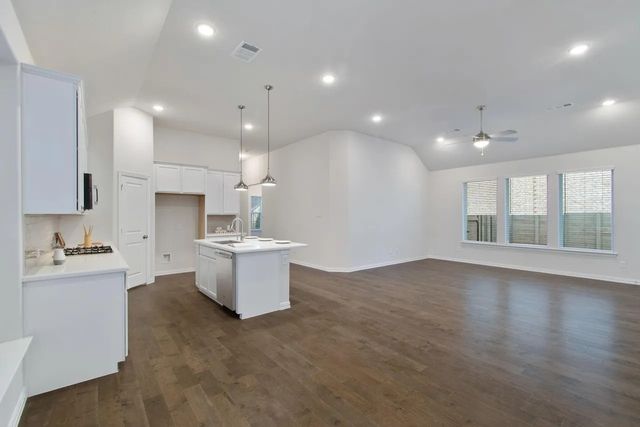 925 Plaza Lane, Argyle, TX 76226