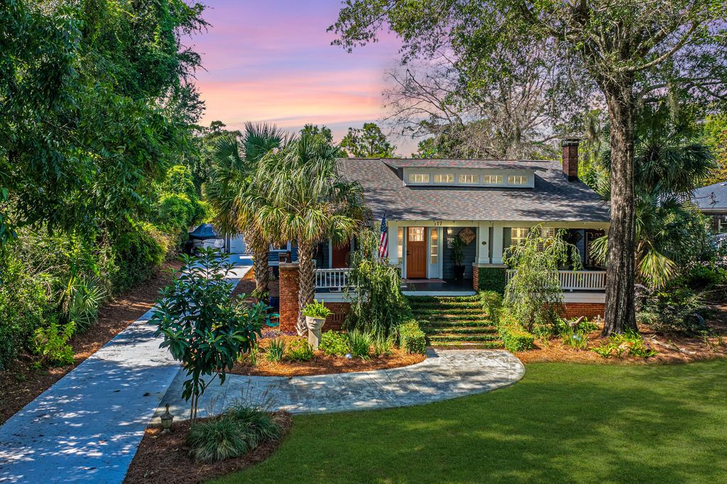 117 Fishburne Street, Walterboro, SC 29488