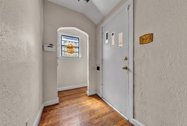 4313 El Campo Avenue, Fort Worth, TX 76107