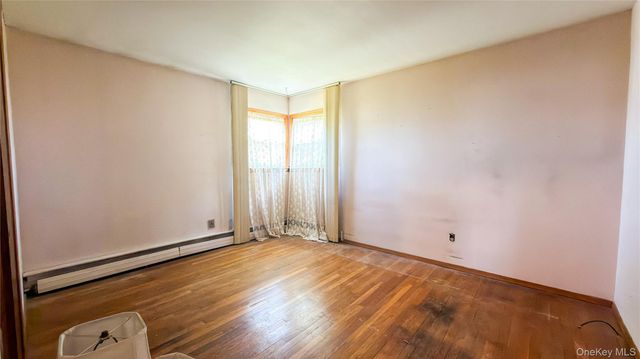 64 Grand Avenue, Lindenhurst, NY 11757