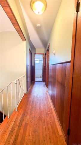 64 Grand Avenue, Lindenhurst, NY 11757