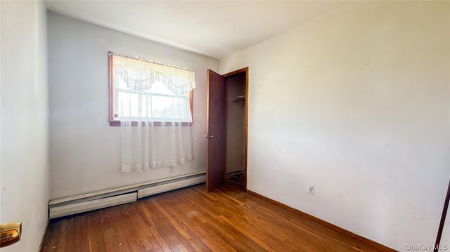 64 Grand Avenue, Lindenhurst, NY 11757