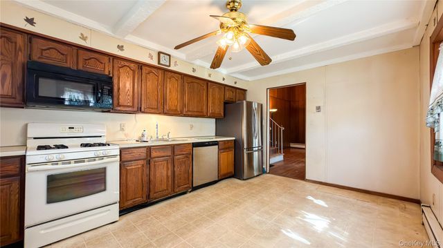 64 Grand Avenue, Lindenhurst, NY 11757