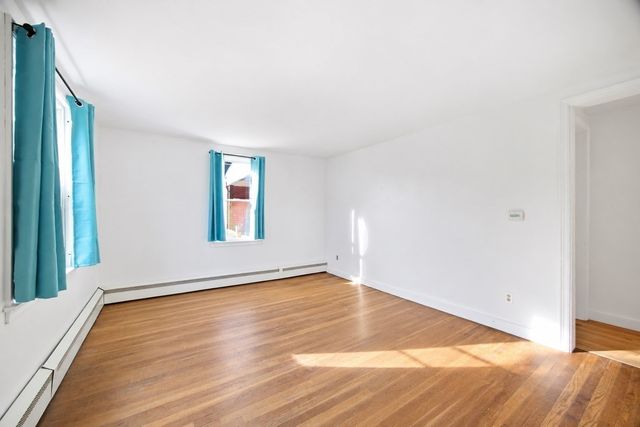 62 Haumont Ter, Springfield, MA 01104