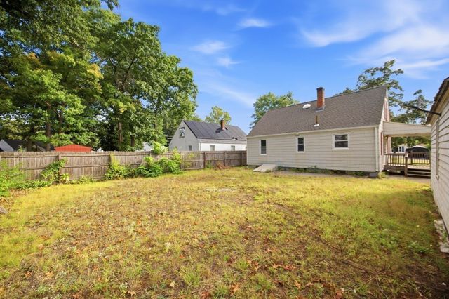 62 Haumont Ter, Springfield, MA 01104