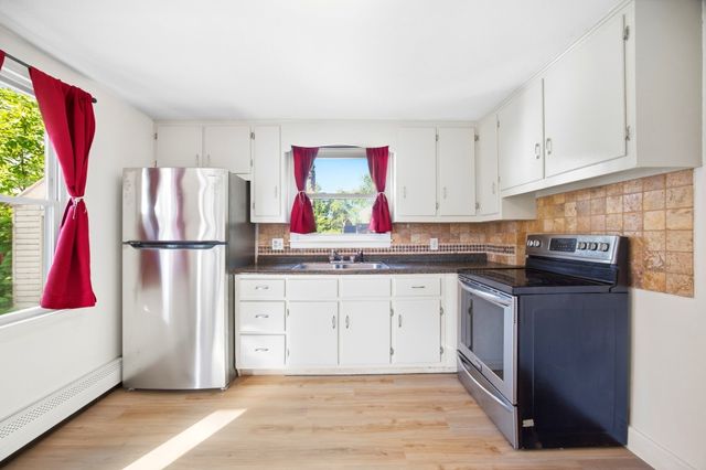 62 Haumont Ter, Springfield, MA 01104