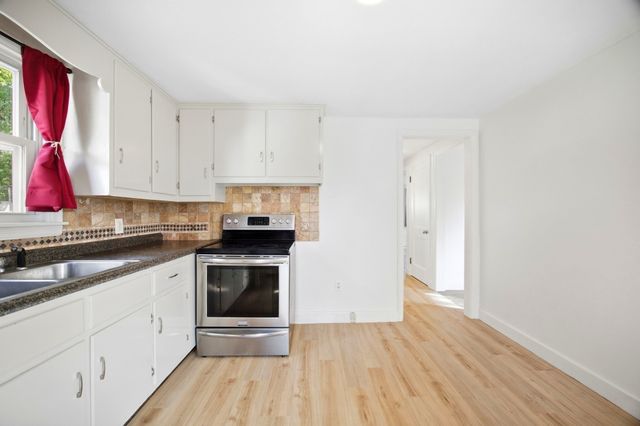 62 Haumont Ter, Springfield, MA 01104