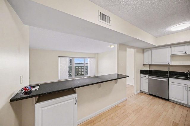 2401 BAYSHORE BOULEVARD 1007, Tampa, FL 33629