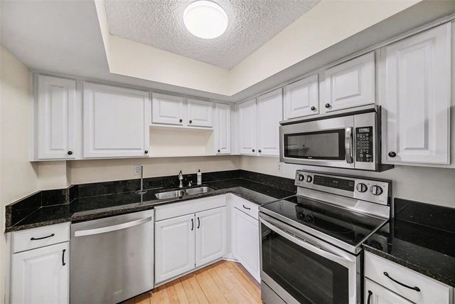 2401 BAYSHORE BOULEVARD 1007, Tampa, FL 33629