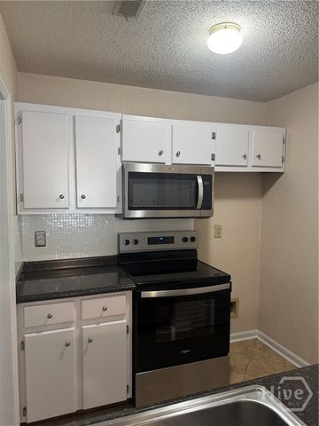 2165 Milledge Avenue A11, Athens, GA 30605