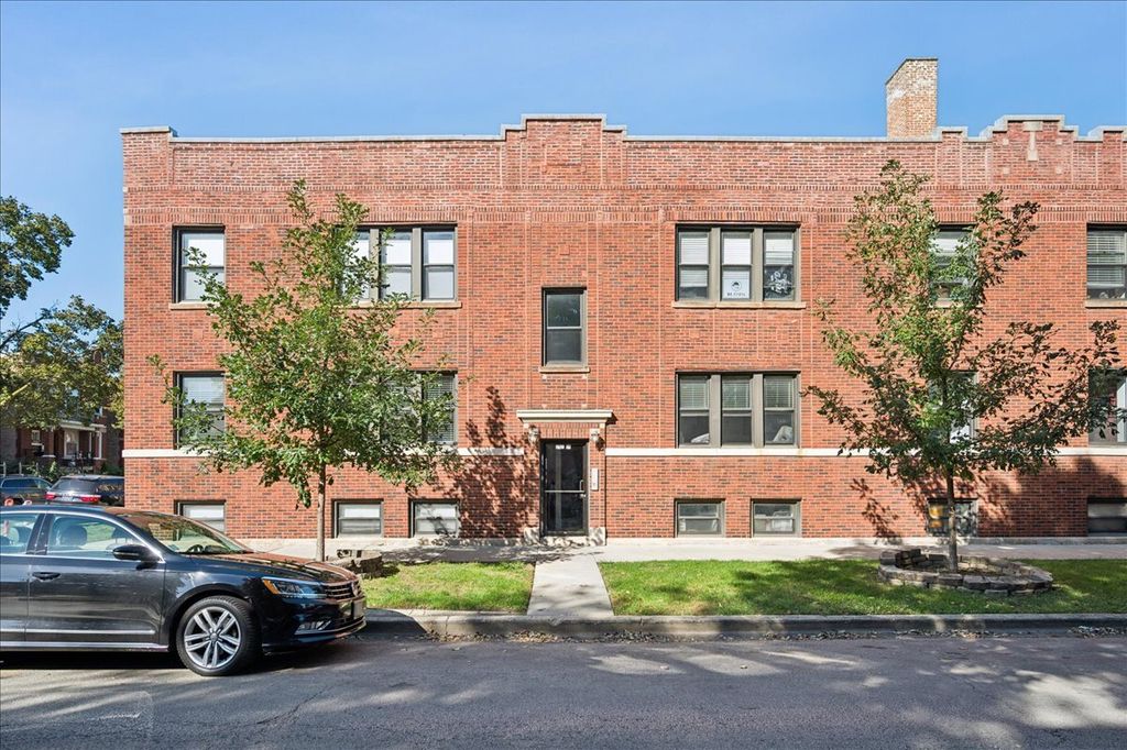 3318 W Byron Street 1, Chicago, IL 60618 — exterior