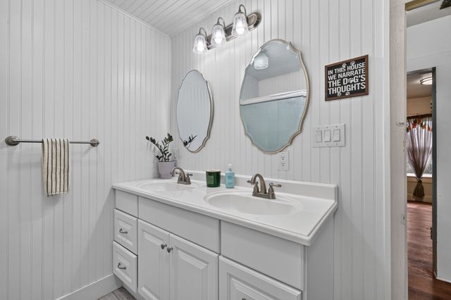 110 W Brown Street, Lipan, TX 76462