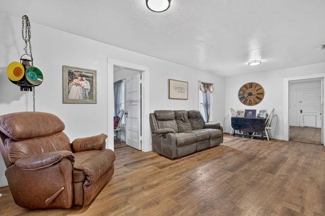 110 W Brown Street, Lipan, TX 76462