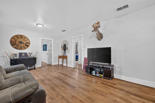 110 W Brown Street, Lipan, TX 76462