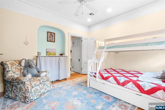 210 13th Street, Hoboken, NJ 07030