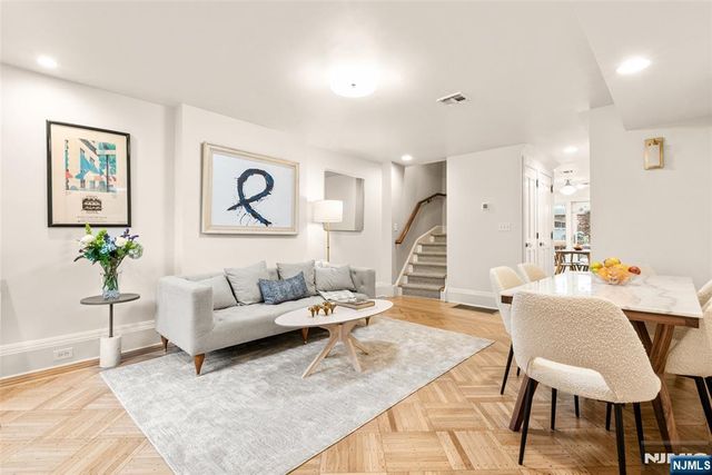 210 13th Street, Hoboken, NJ 07030