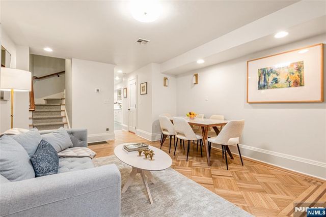 210 13th Street, Hoboken, NJ 07030