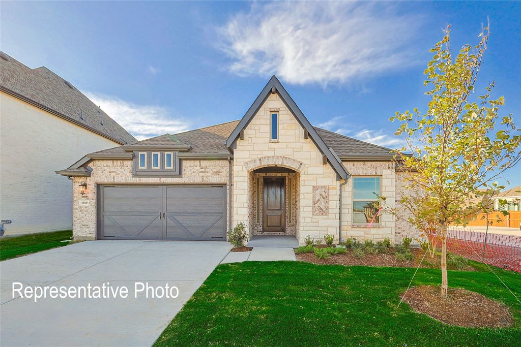 4940 Hitching Post Drive, Fort Worth, TX 76036
