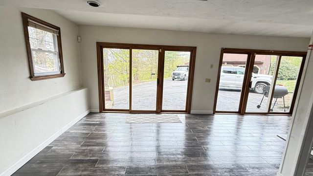 83 Ash St, Spencer, MA 01265