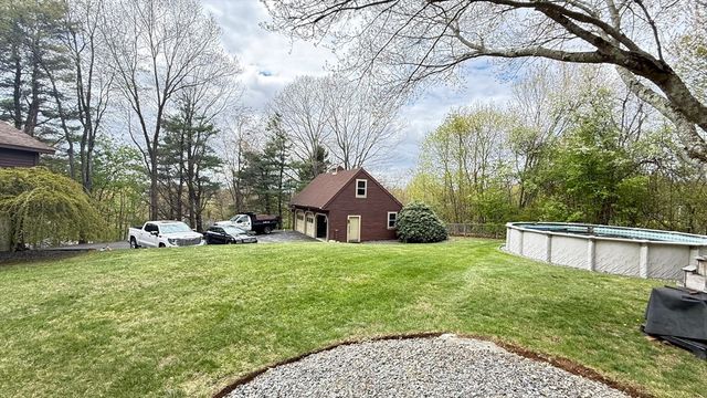 83 Ash St, Spencer, MA 01265