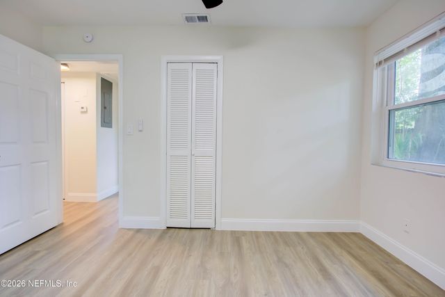 7227 WENDY Circle, Jacksonville, FL 32211