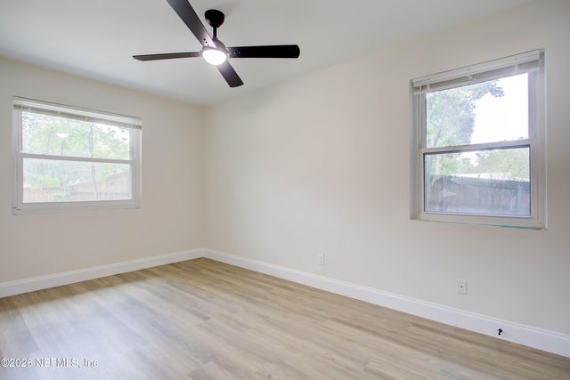 7227 WENDY Circle, Jacksonville, FL 32211