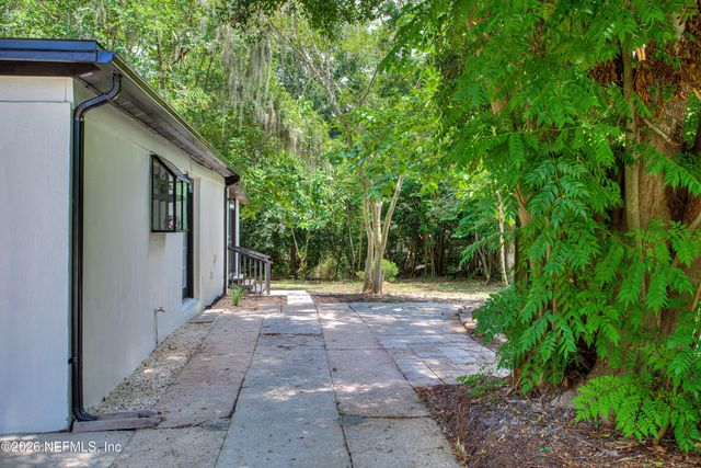7227 WENDY Circle, Jacksonville, FL 32211