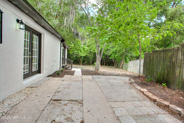 7227 WENDY Circle, Jacksonville, FL 32211