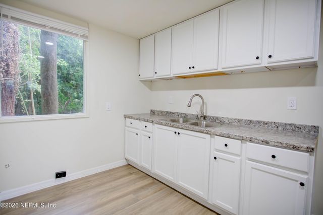 7227 WENDY Circle, Jacksonville, FL 32211