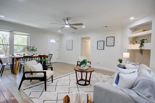 7227 WENDY Circle, Jacksonville, FL 32211