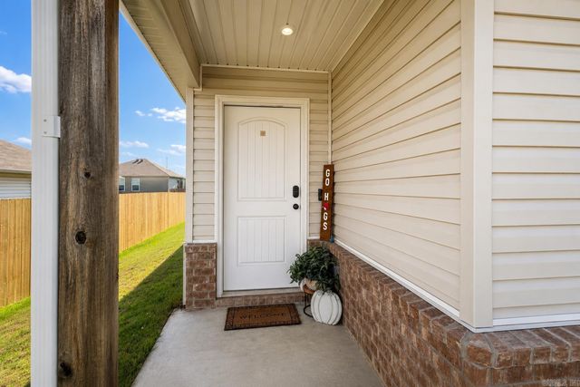 4081 Kings River Trl, Bauxite, AR 72011