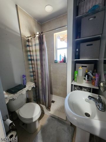 416 Walnut St 3, Newark City, NJ 07105