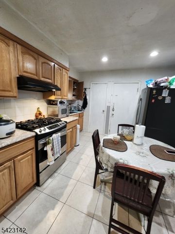 416 Walnut St 3, Newark City, NJ 07105