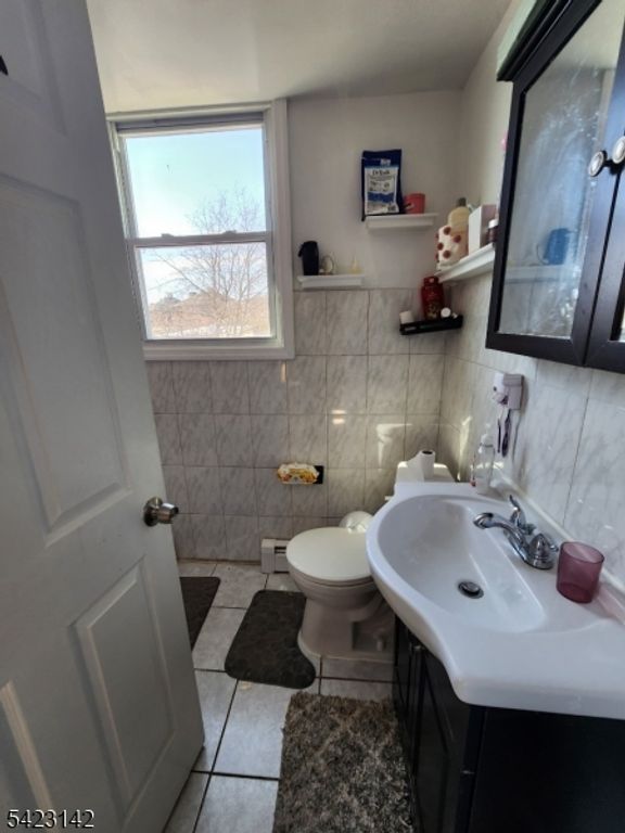 416 Walnut St 3, Newark City, NJ 07105 — photo 2