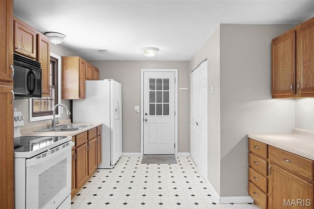 401 Georgia Street, Bethalto, IL 62010