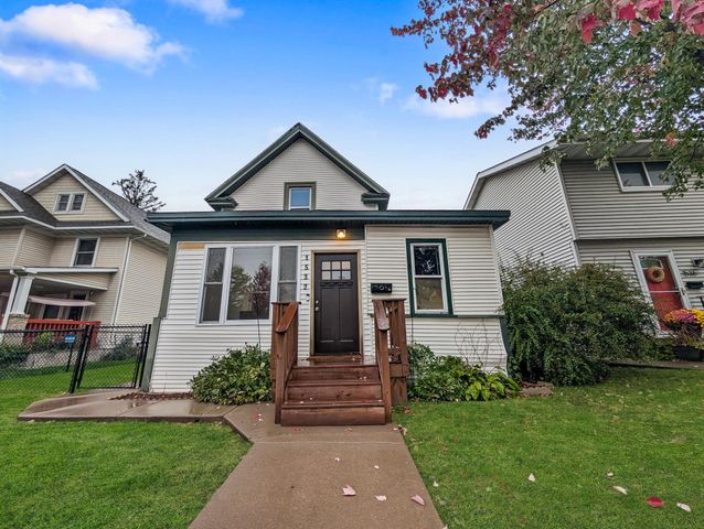 1532 Monroe Street NE, Minneapolis, MN 55413