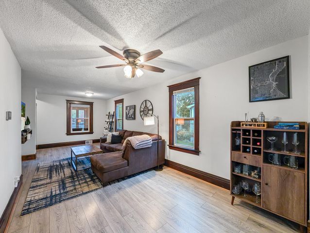 1532 Monroe Street NE, Minneapolis, MN 55413