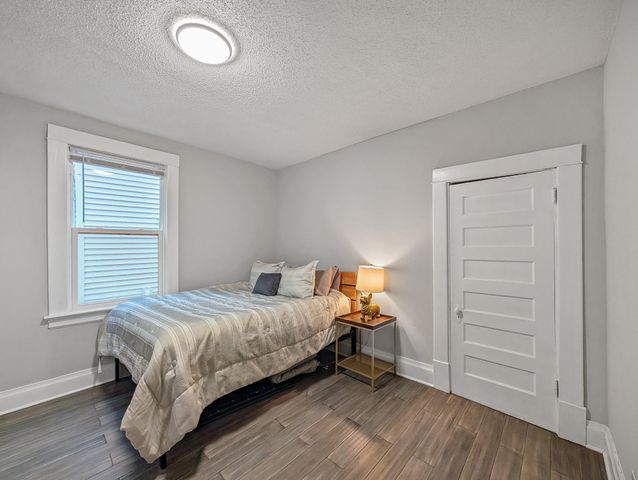1532 Monroe Street NE, Minneapolis, MN 55413