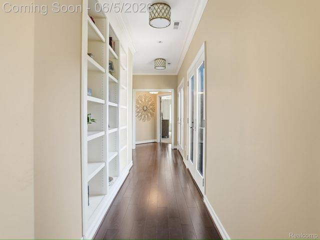 55951 Ashbrooke Drive W, Shelby Charter Township, MI 48316